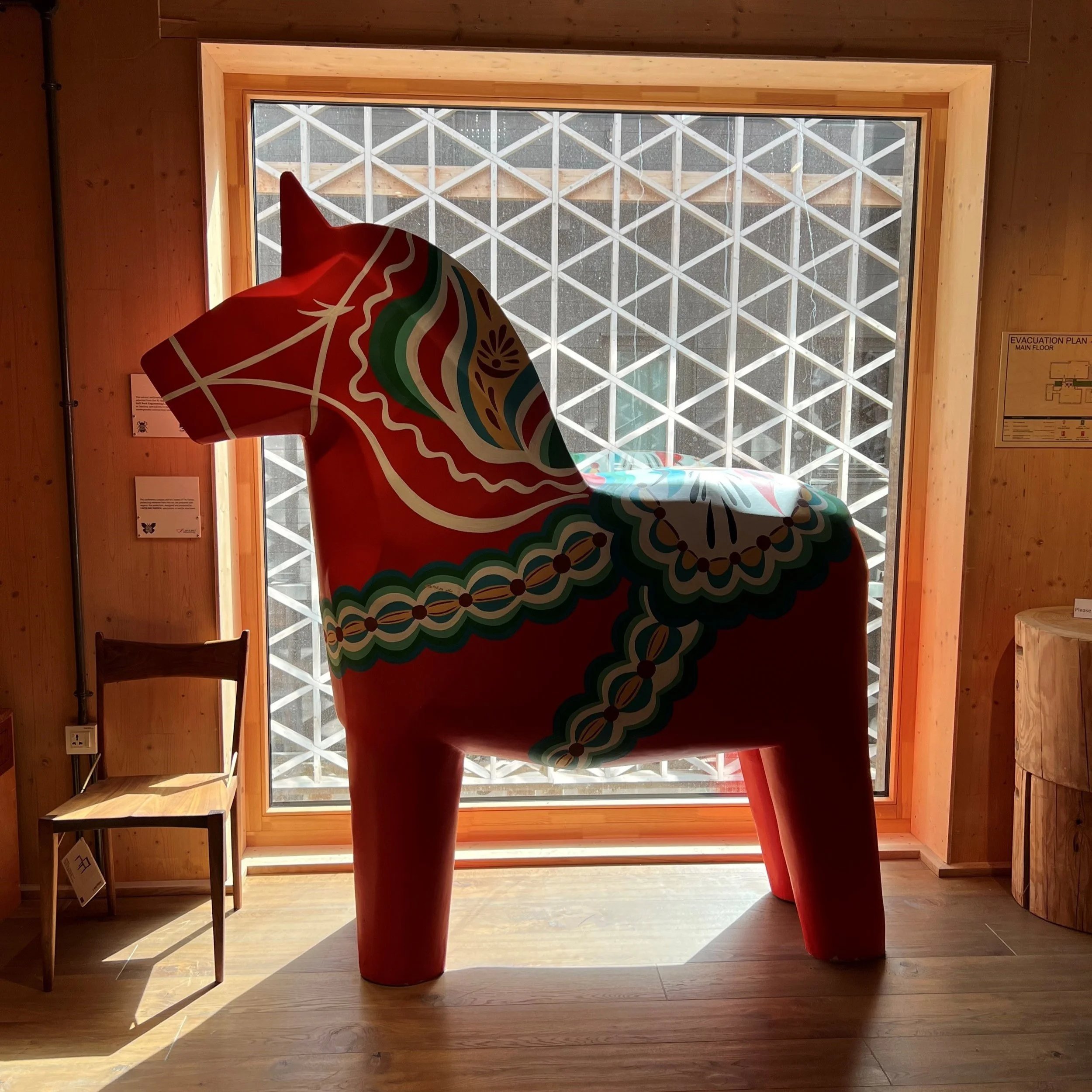 A Swedish Dalahäst in the UAE